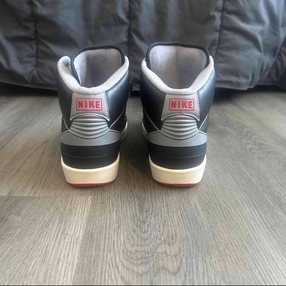 Air jordan retro 2 Black Cement - Picture 5 of 8